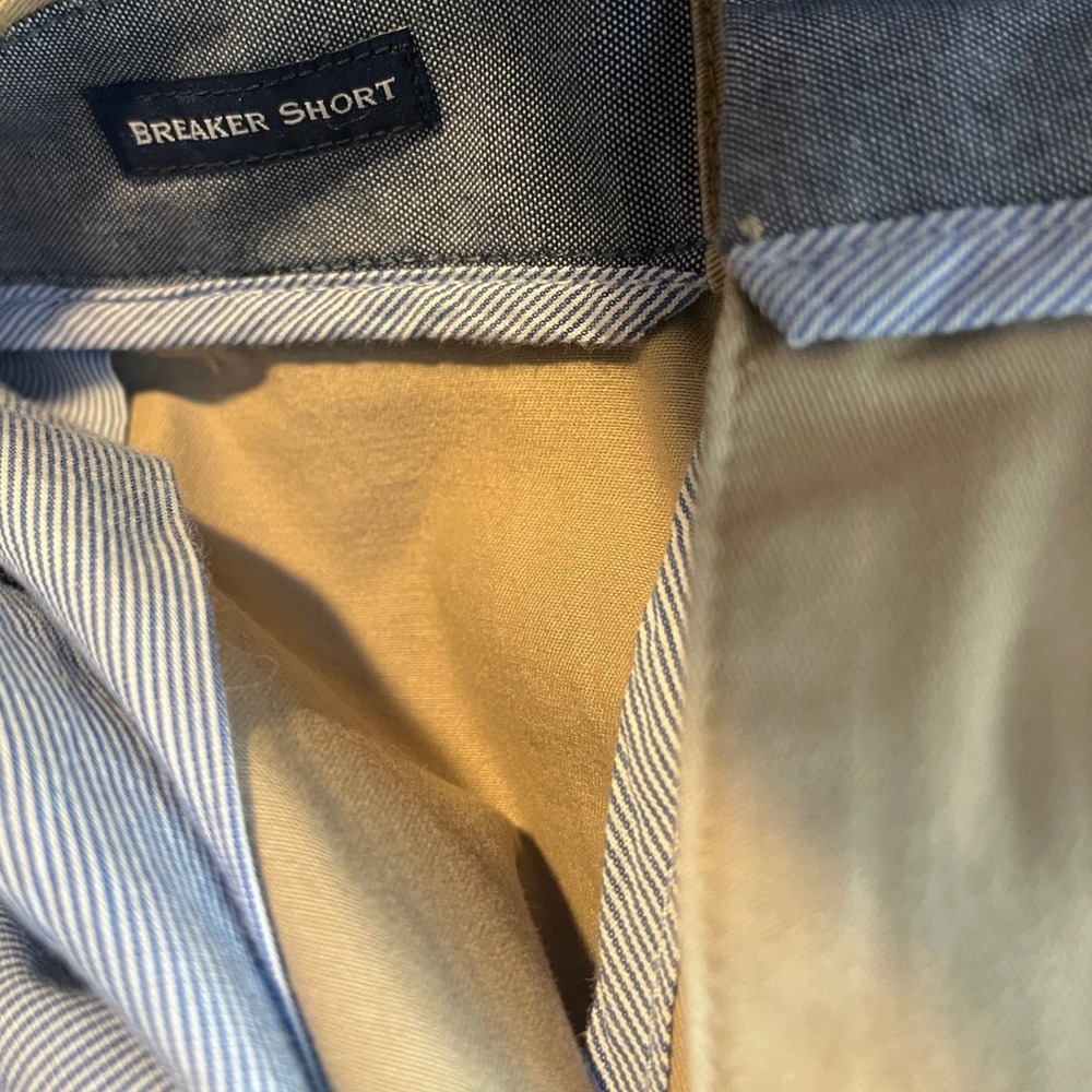 Vineyard‎ Vines Men's Solid Breaker Shorts Khaki 9 Inch Stretch Size 44 - Picture 7 of 10
